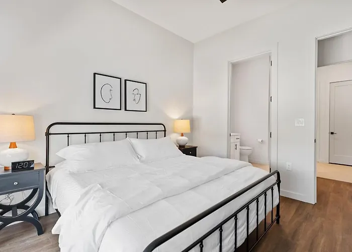 The Corbin 1304 - The Brown Apartment