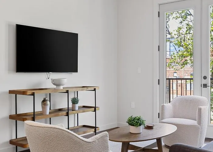 Apartment The Corbin 1304 - The Brown *